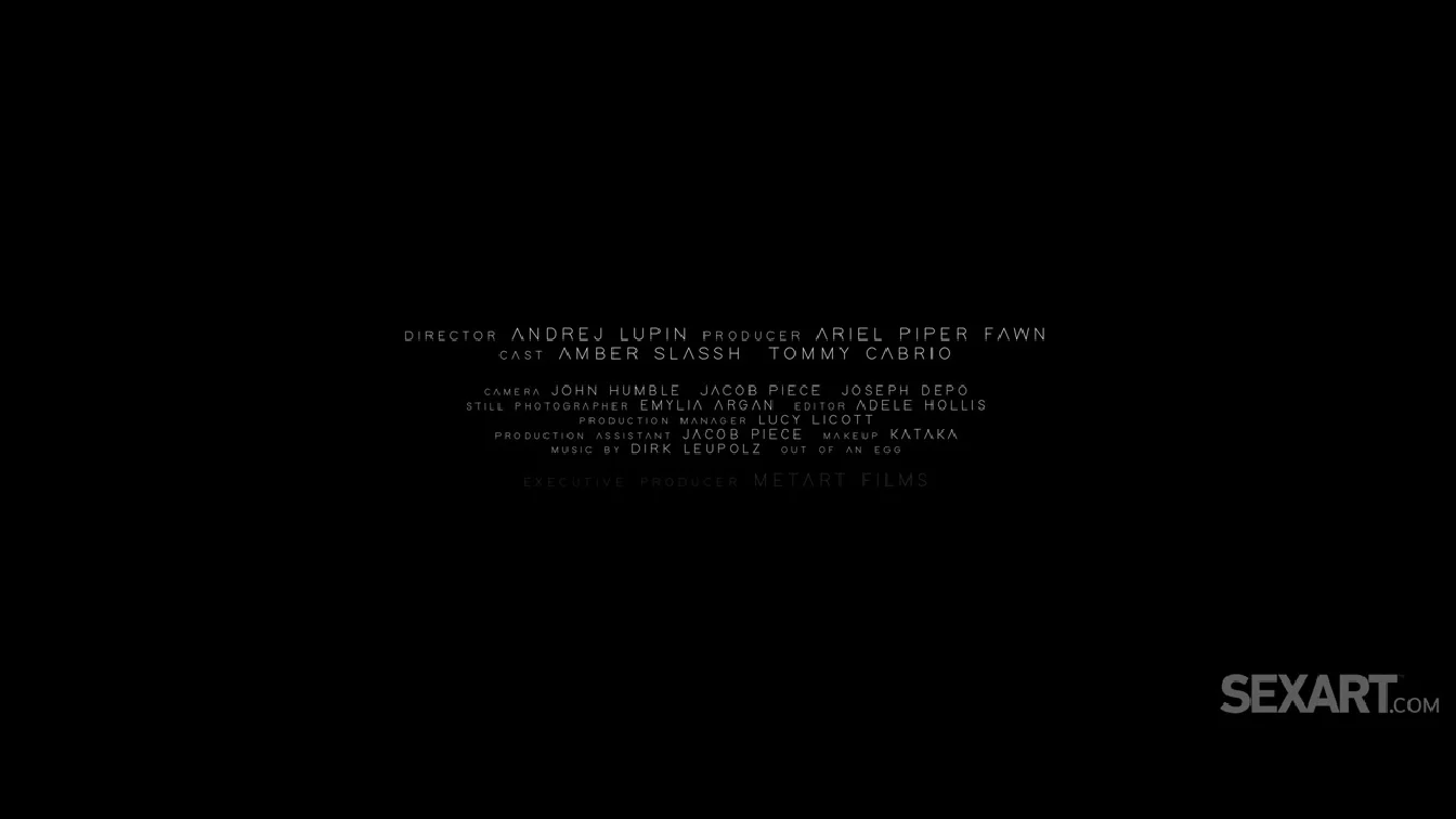 SexArt Amber Slassh I WishYou Would Caress Me XXX